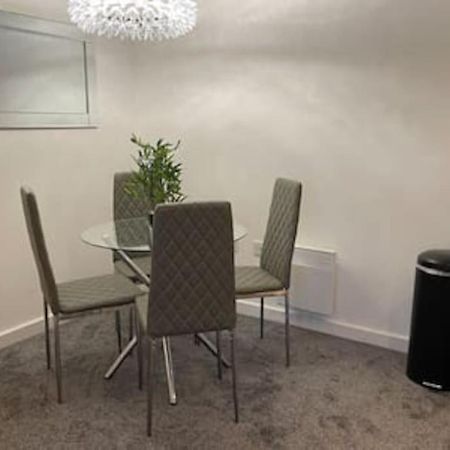 Moda Wigan 2 - Stylish 2 Bed In Central Wigan Exterior foto